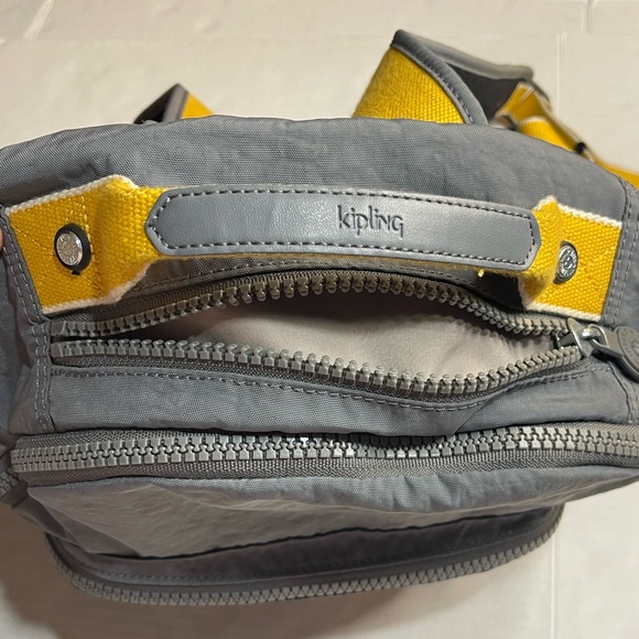 KIPLING LARGE SEOUL BACKPACK  LAPTOP GRAY AND YELLOW ACCENT TRAVEL HIKING WORK - Picture 4 of 8